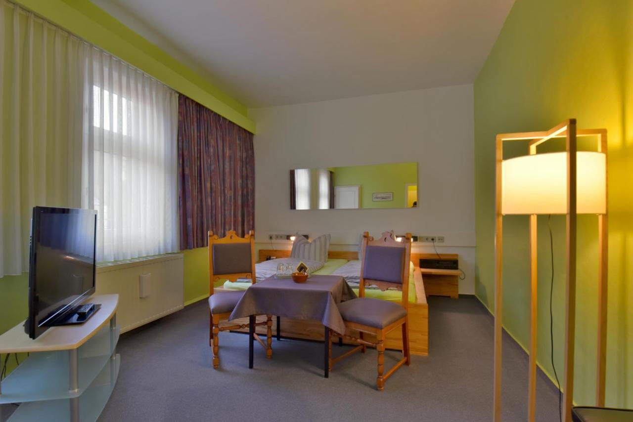 Hotel Goldene Sonne Arnstadt Exterior foto