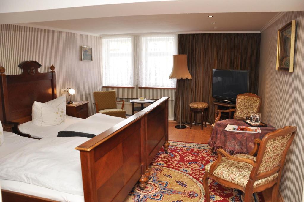 Hotel Goldene Sonne Arnstadt Habitación foto